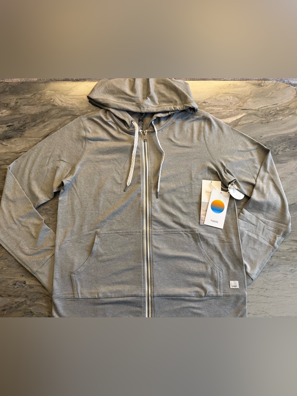 Vuori Halo Performance Hoodie 2.0 Laurel Heather Women’s Small NWT 💚